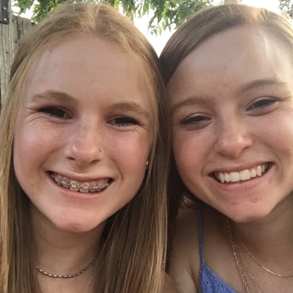 Meet your Posher, Olivia